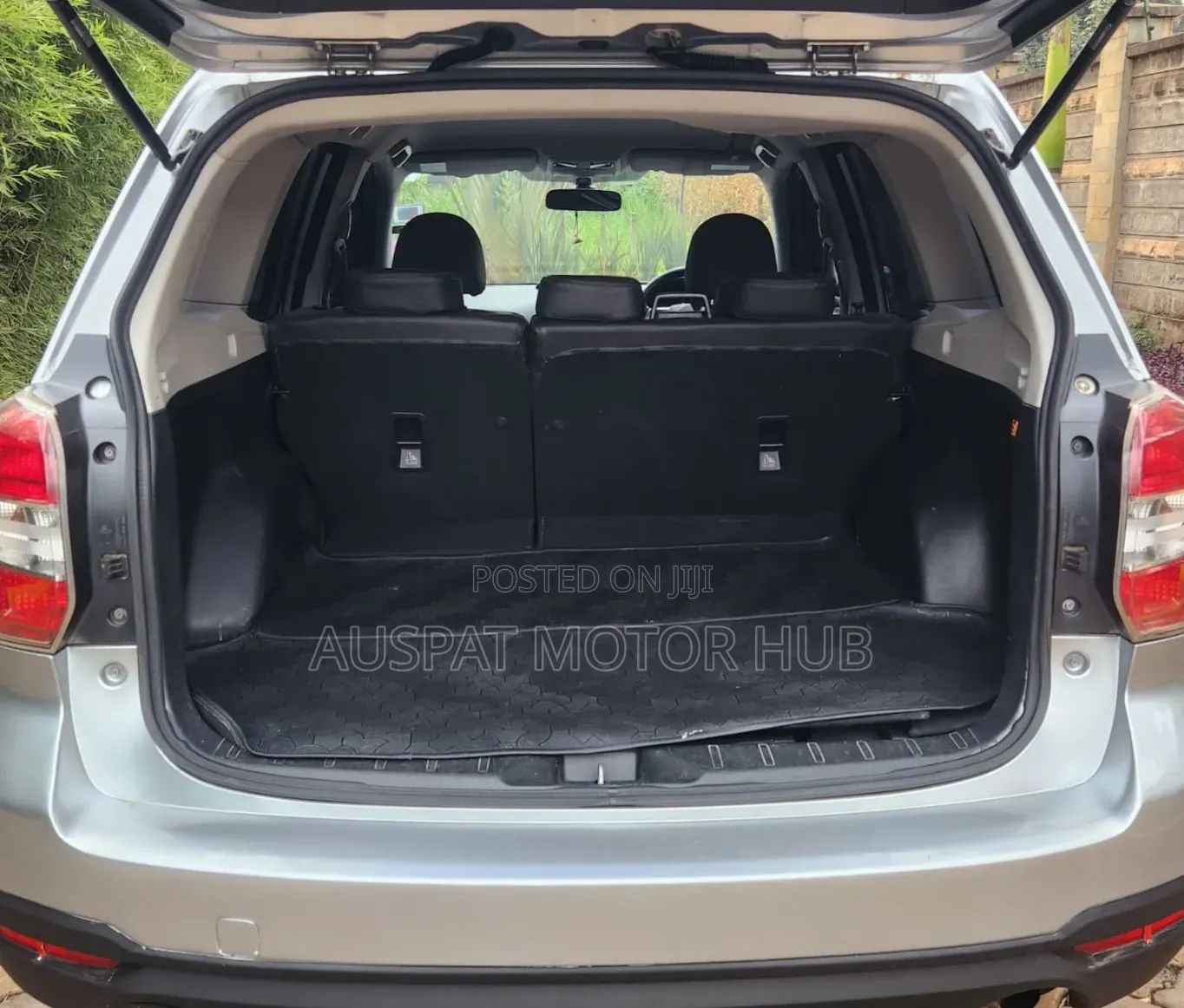 Subaru Forester 2.0XT Premium 4dr SUV AWD (2.0L 4cyl Turbo CVT) 2014