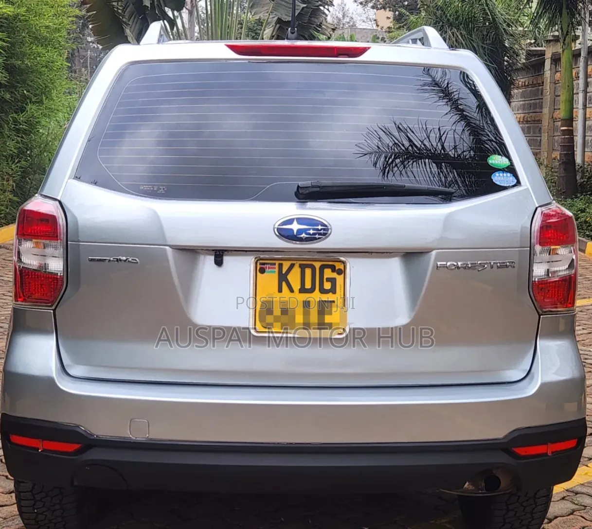 Subaru Forester 2.0XT Premium 4dr SUV AWD (2.0L 4cyl Turbo CVT) 2014
