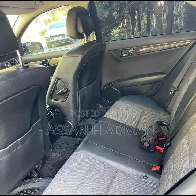 Mercedes-Benz C200 2007 Silver