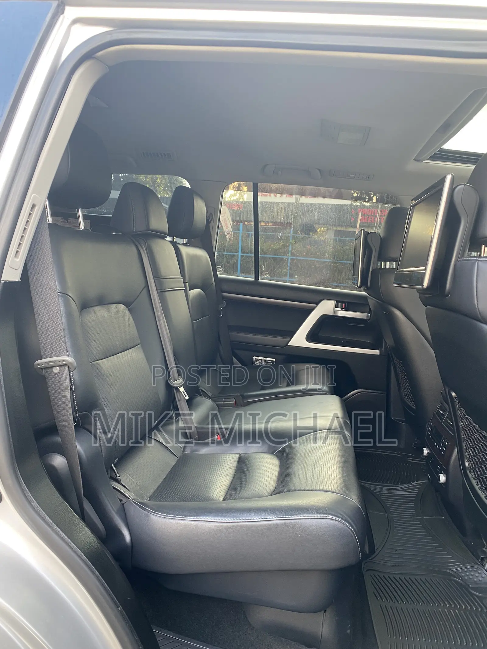 Toyota Land Cruiser 2018 Silver