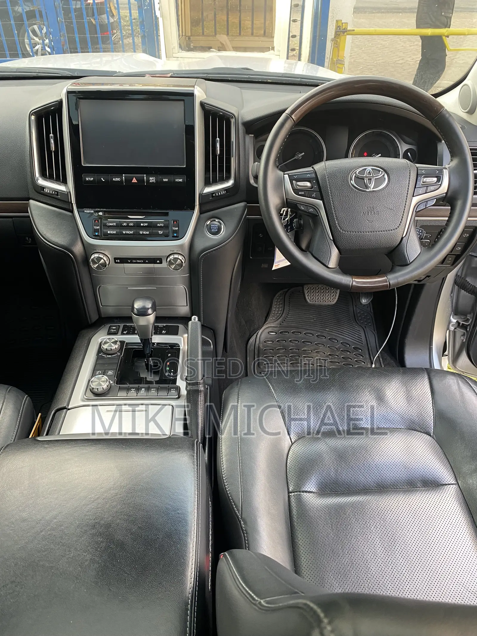 Toyota Land Cruiser 2018 Silver