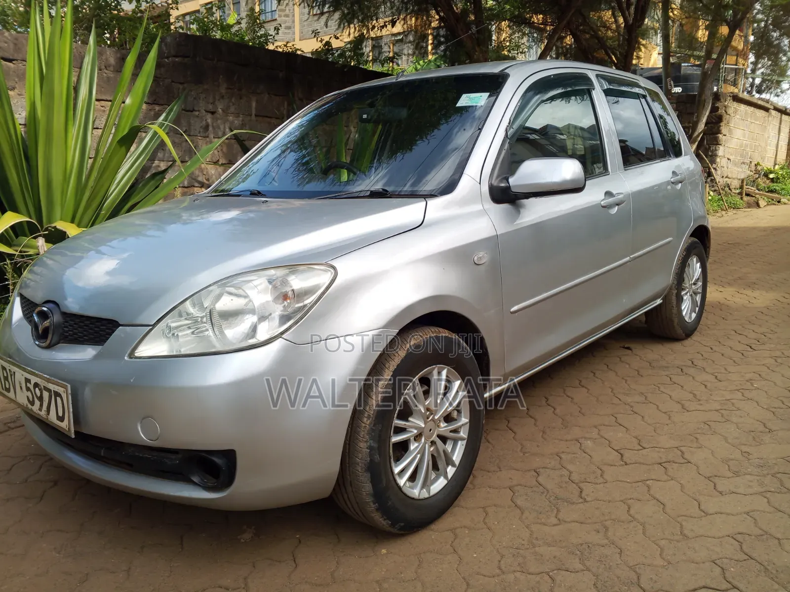 Mazda Demio 2006 Silver
