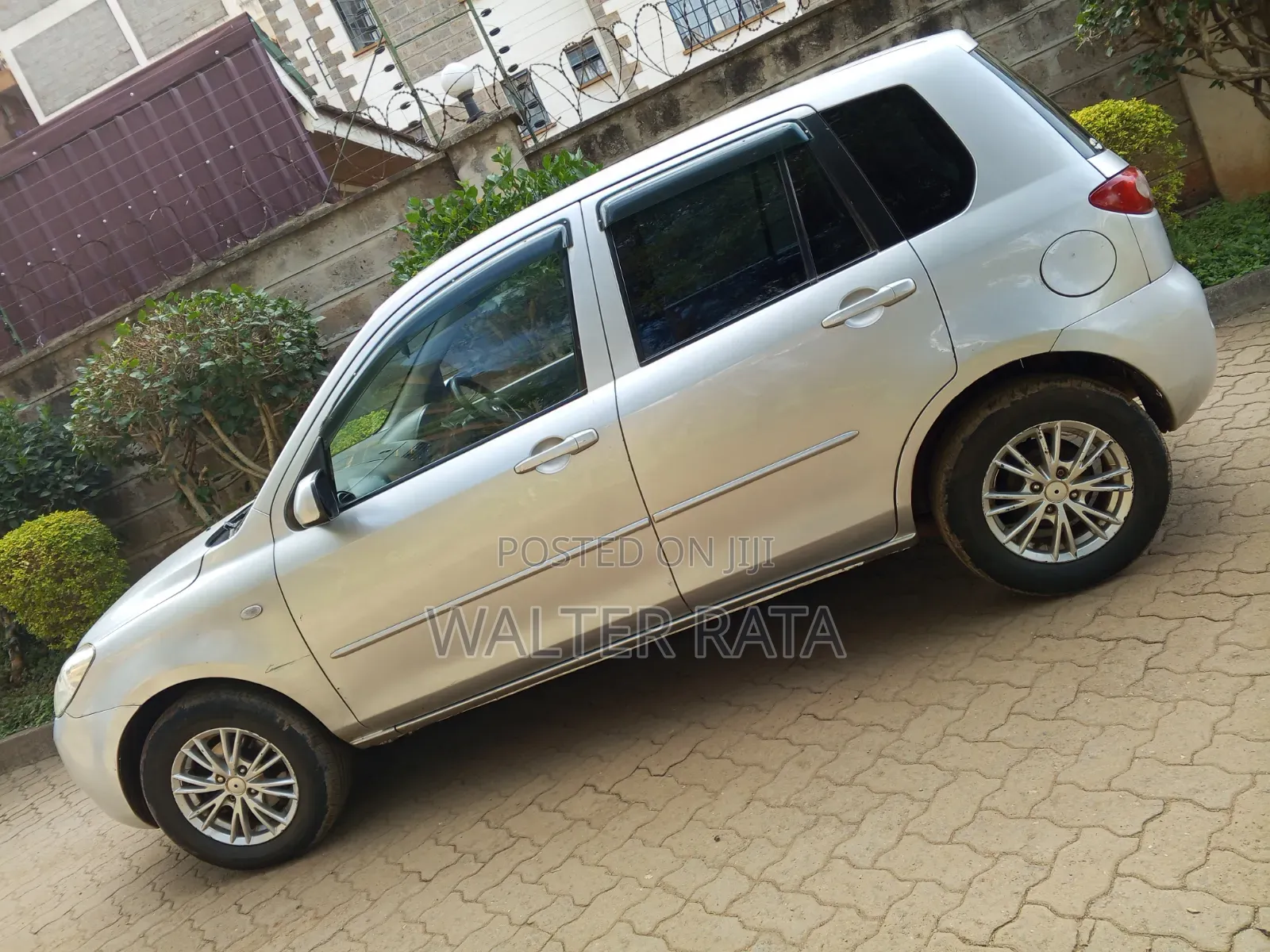 Mazda Demio 2006 Silver