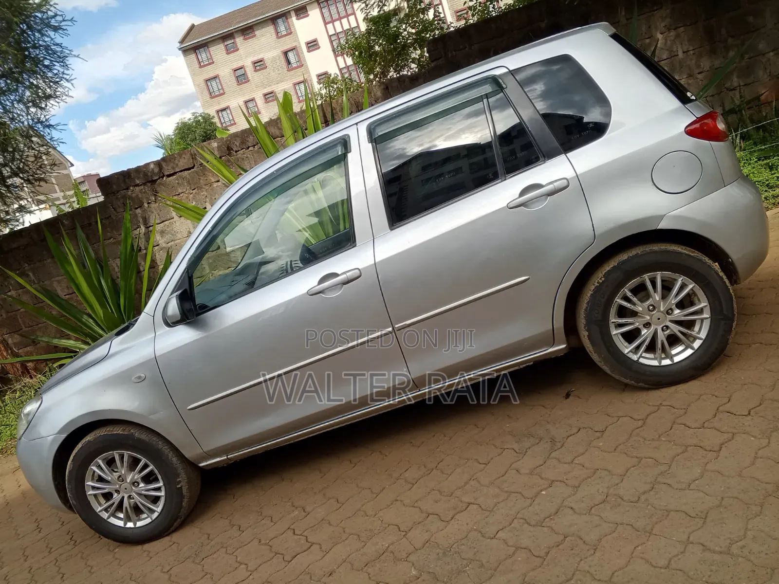 Mazda Demio 2006 Silver