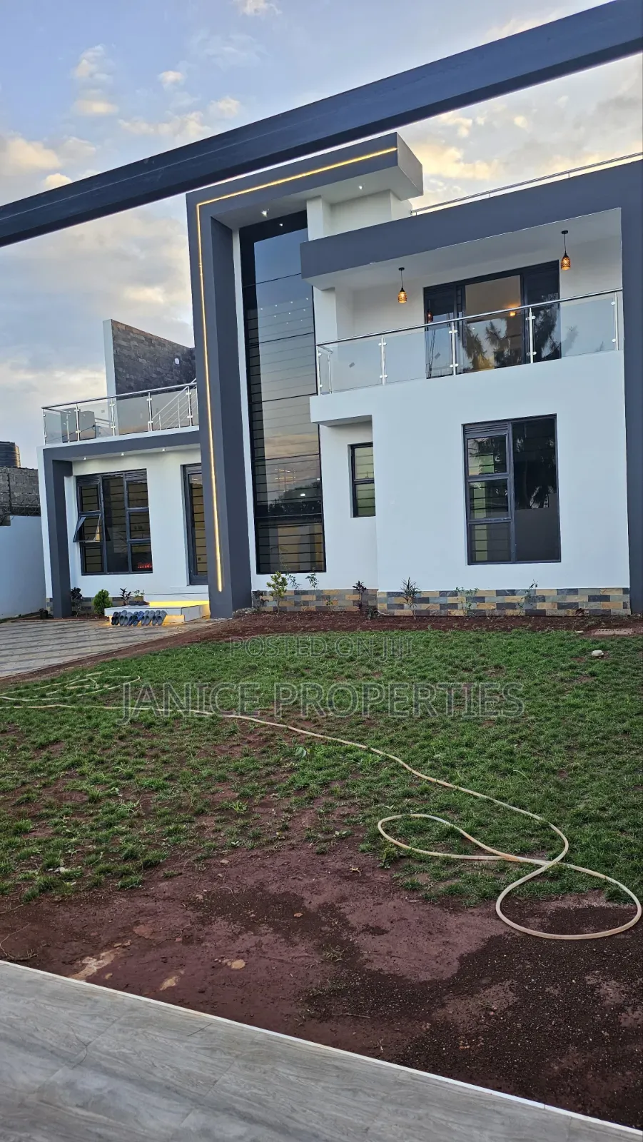 5bdrm Maisonette in Palm Court, Kwa Kairu for sale