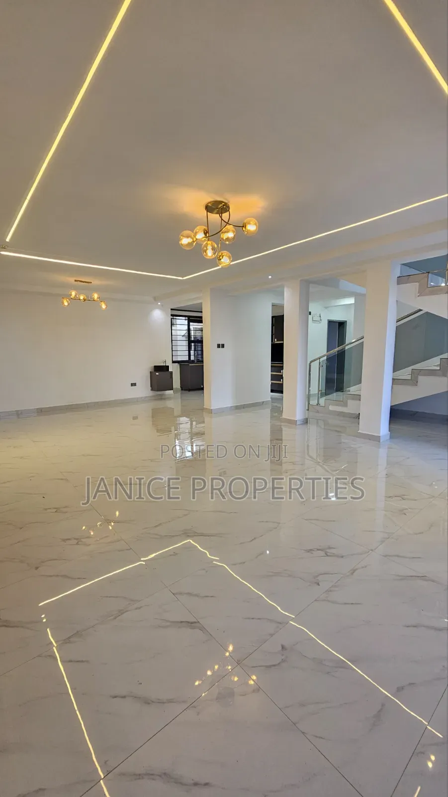 5bdrm Maisonette in Palm Court, Kwa Kairu for sale