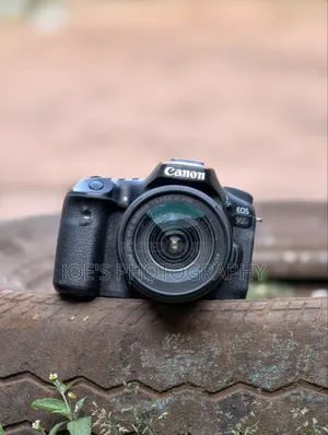 Canon 90d With 18-135mm Lens
