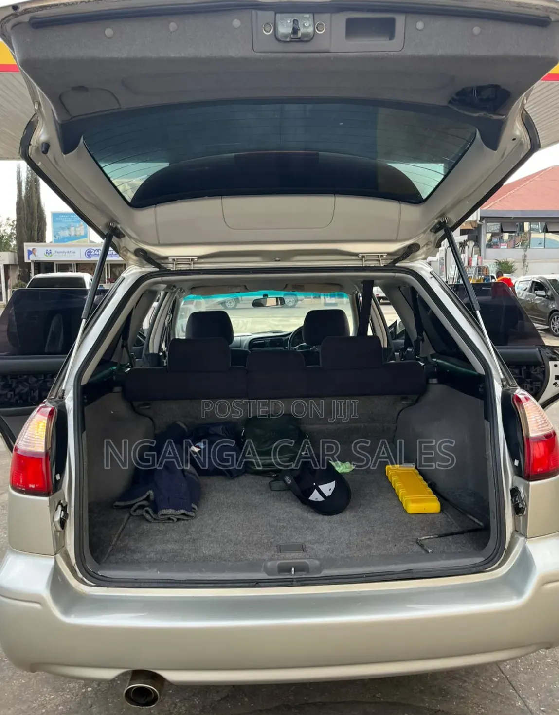 Subaru Legacy 2001 Gray