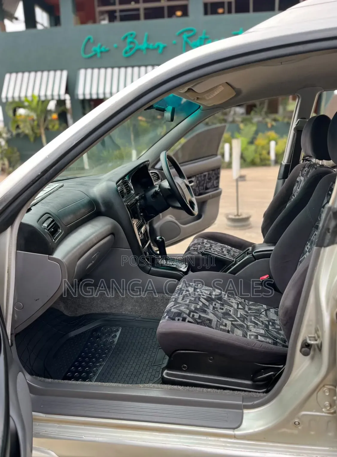 Subaru Legacy 2001 Gray