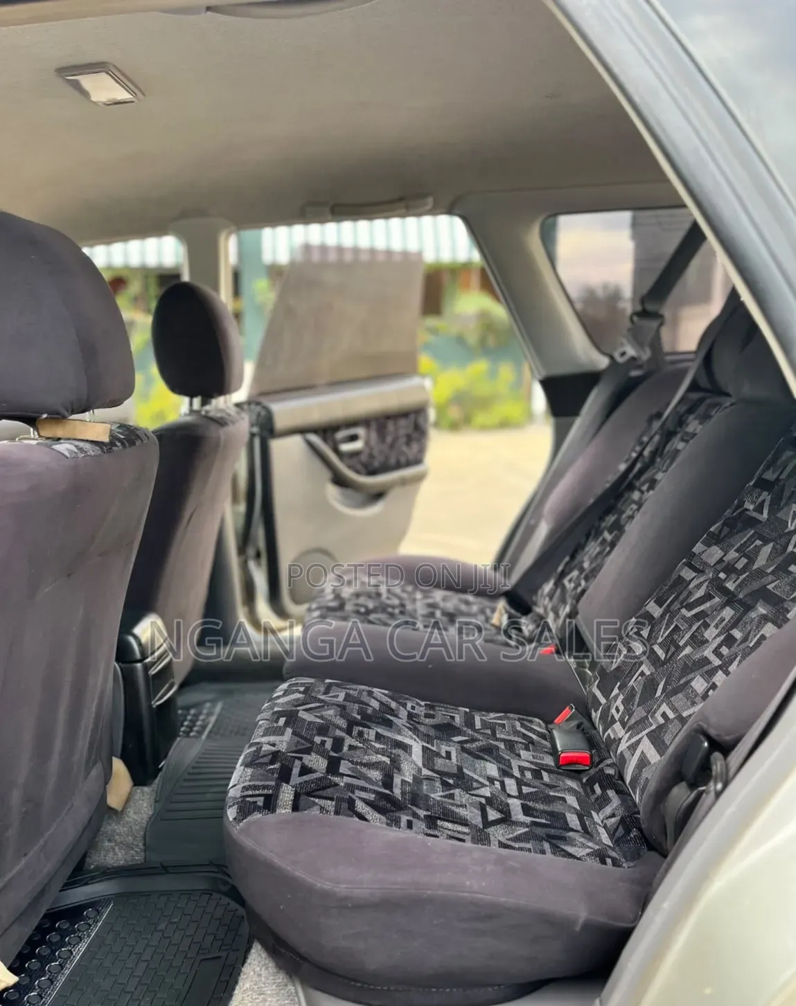 Subaru Legacy 2001 Gray