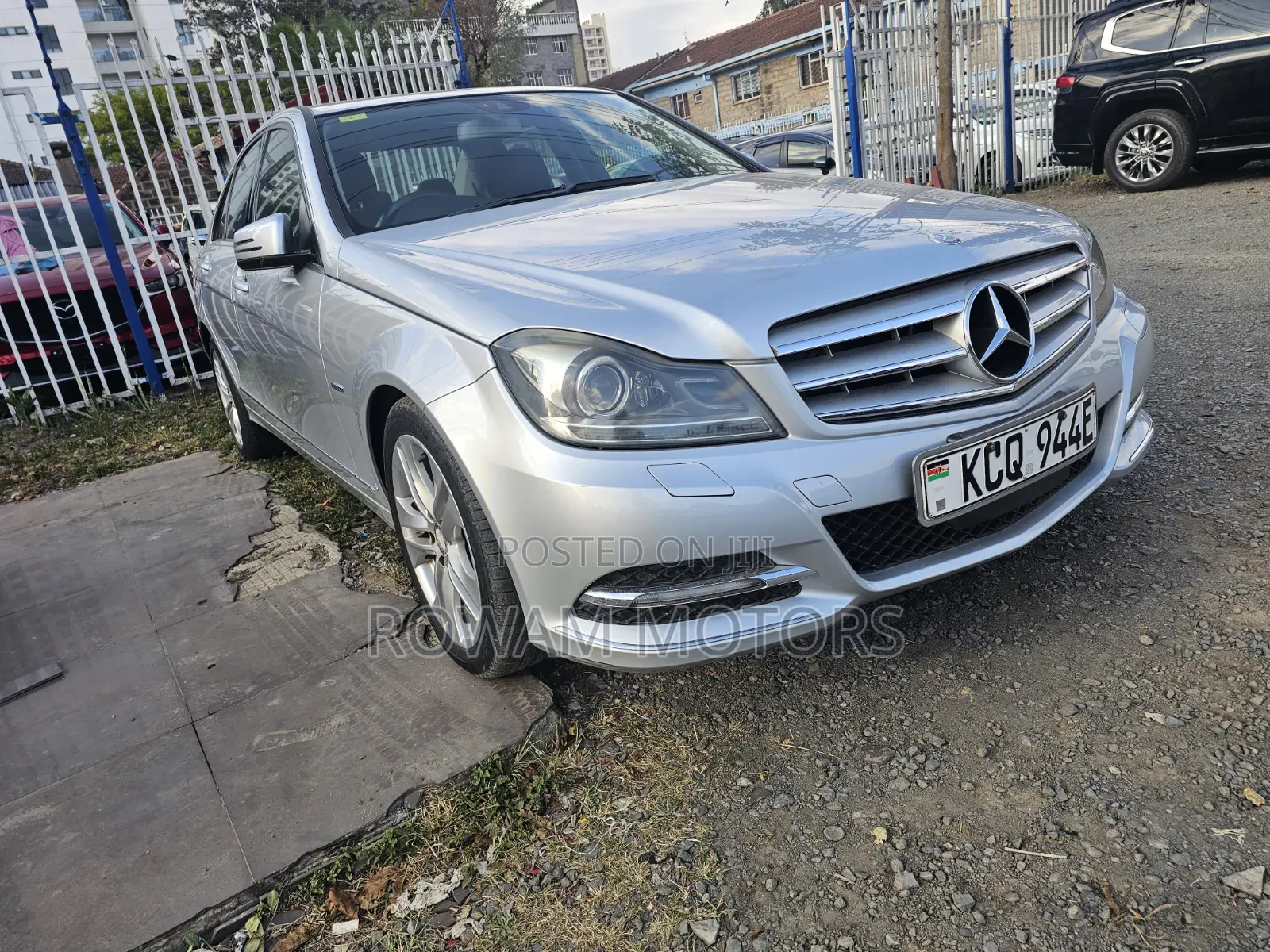 Mercedes-Benz C200 2011 Silver