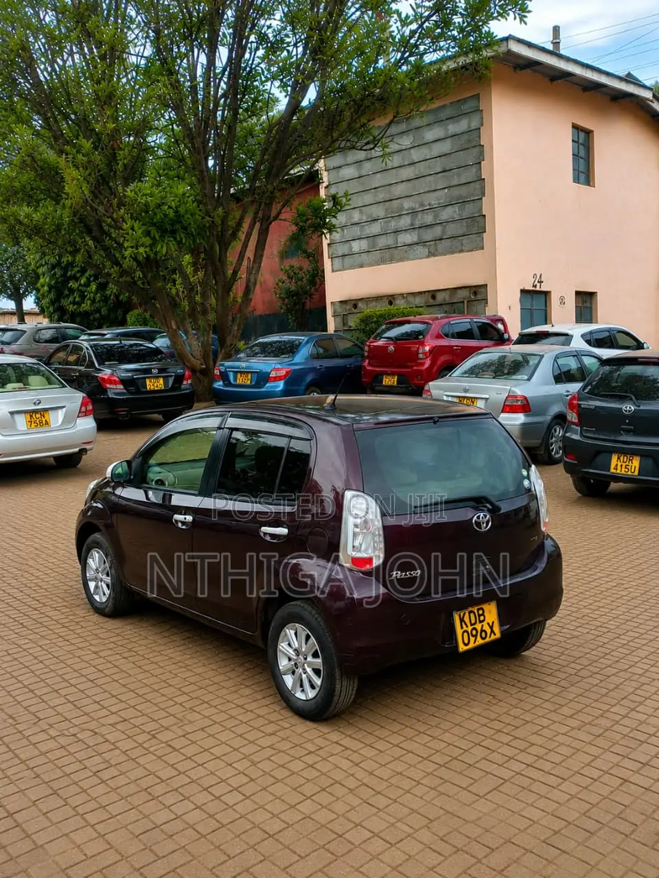 Toyota Passo 1.0 AWD 2014 Purple