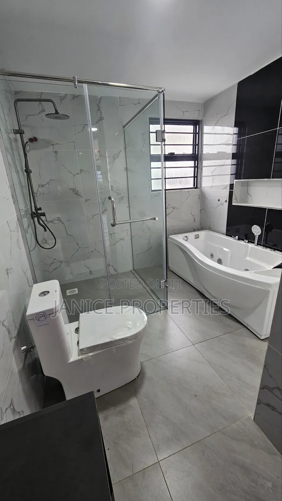 5bdrm Maisonette in Palm Court, Kwa Kairu for sale