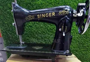 Singer Sewing Machine/Singer Sewing Machine