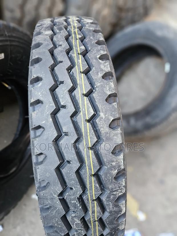 700R16 Three a Tyre - thumbnail 2