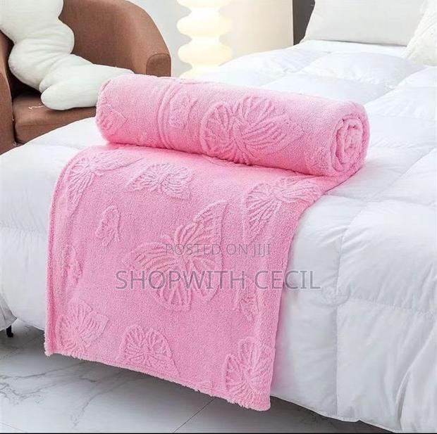 Butterfly Warm Fleece Blankets - thumbnail 7