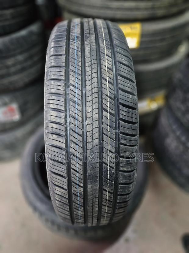 225/60r18 Double King Tire - main view