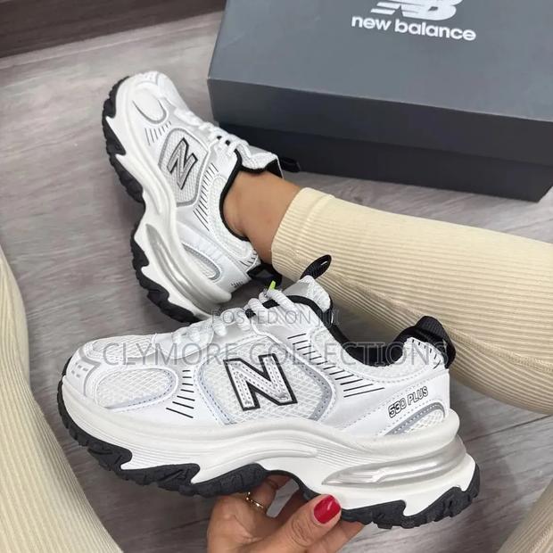 Unisex New Balance 530 Plus Sneakers – Premium Quality Athletics