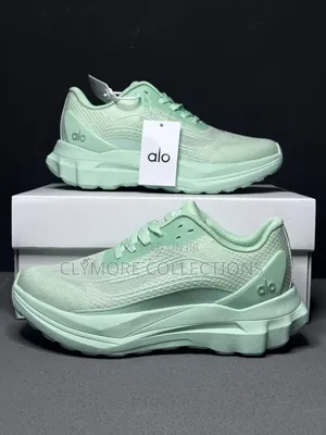 Alo Yoga Runner Breathable Cushioned Sports Casual Shoes
