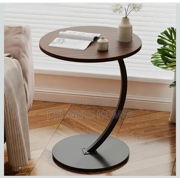 Round Sofa Table - - main view