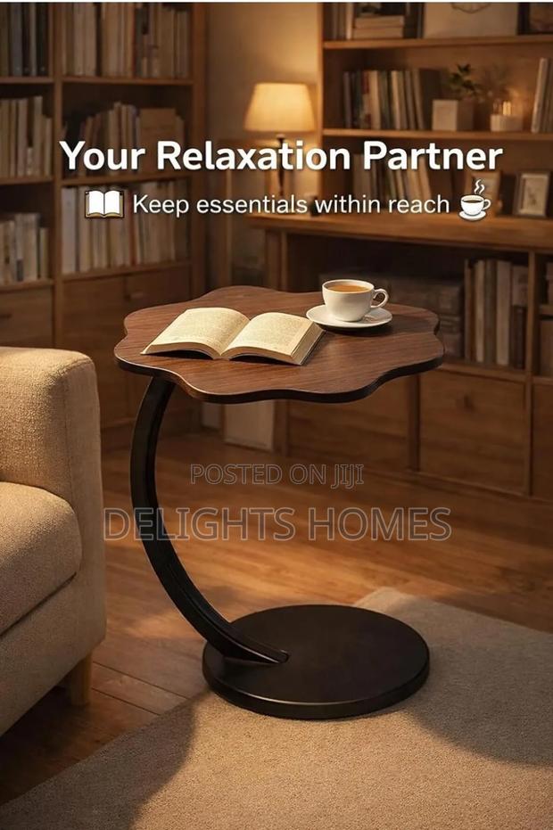 Round Sofa Table - - thumbnail 2