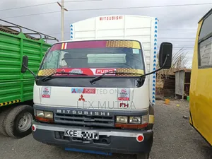 Mitsubishi Fh Truck 2017 White