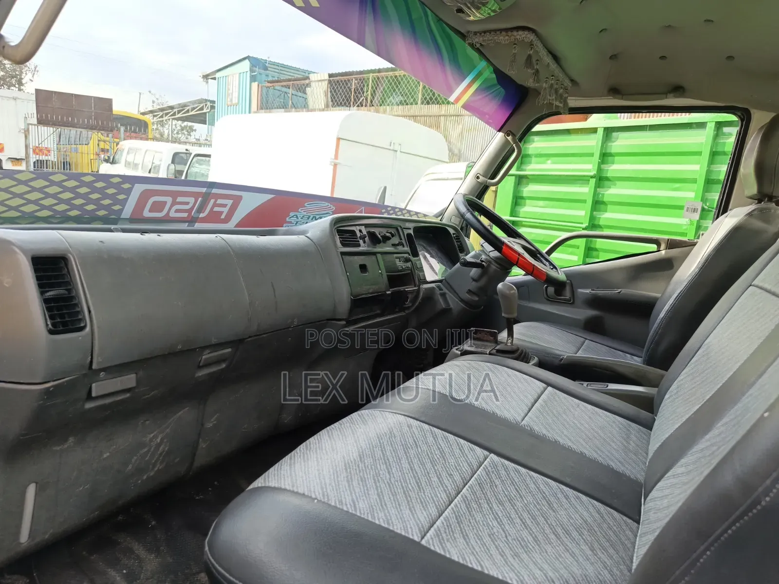 Mitsubishi Fh Truck 2017 White