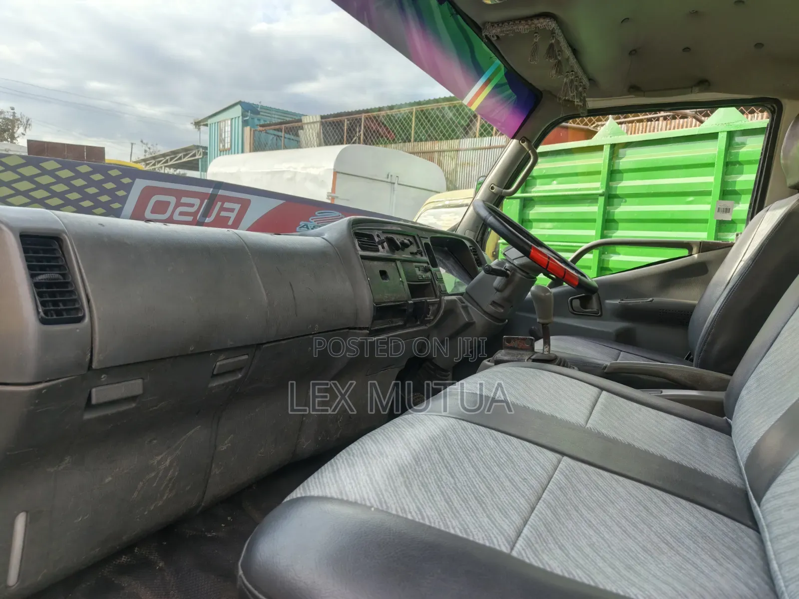 Mitsubishi Fh Truck 2017 White