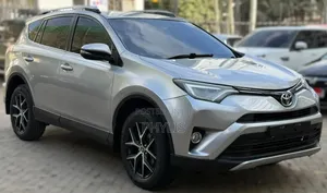 Toyota RAV4 2017 Silver