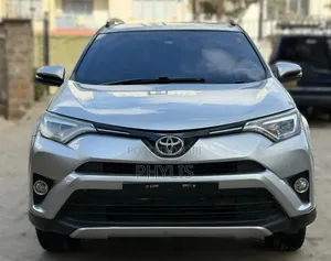 Toyota RAV4 2017 Silver