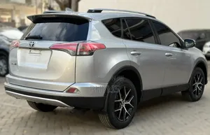 Toyota RAV4 2017 Silver