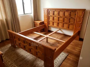 Handcrafted Solid Wood Panelled 5*6ft Bed