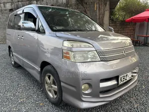 Toyota Voxy X 2WD 8-Seater 2007 Gray