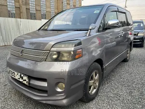 Toyota Voxy X 2WD 8-Seater 2007 Gray