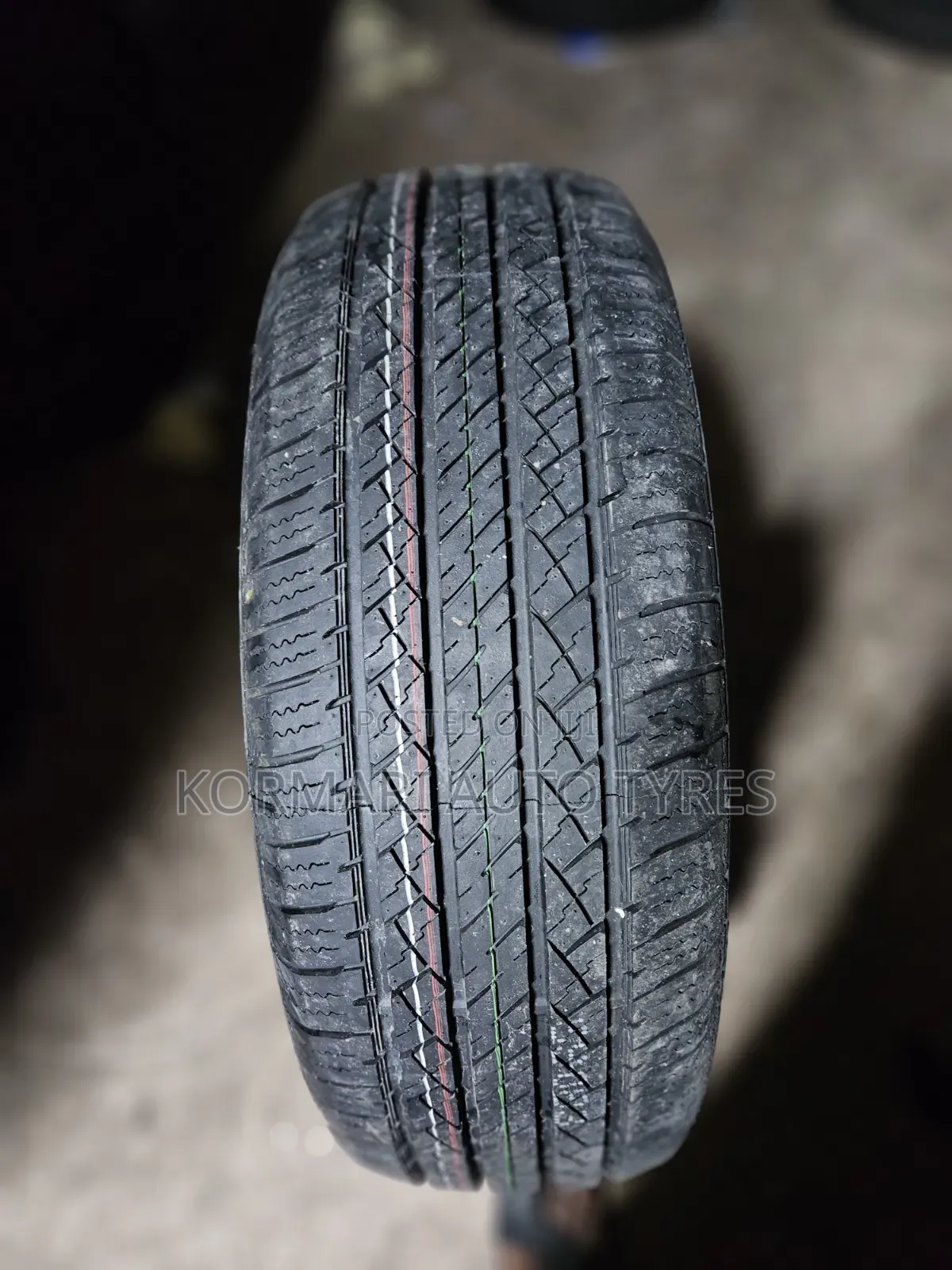 235/65r17 Comforser Tyre