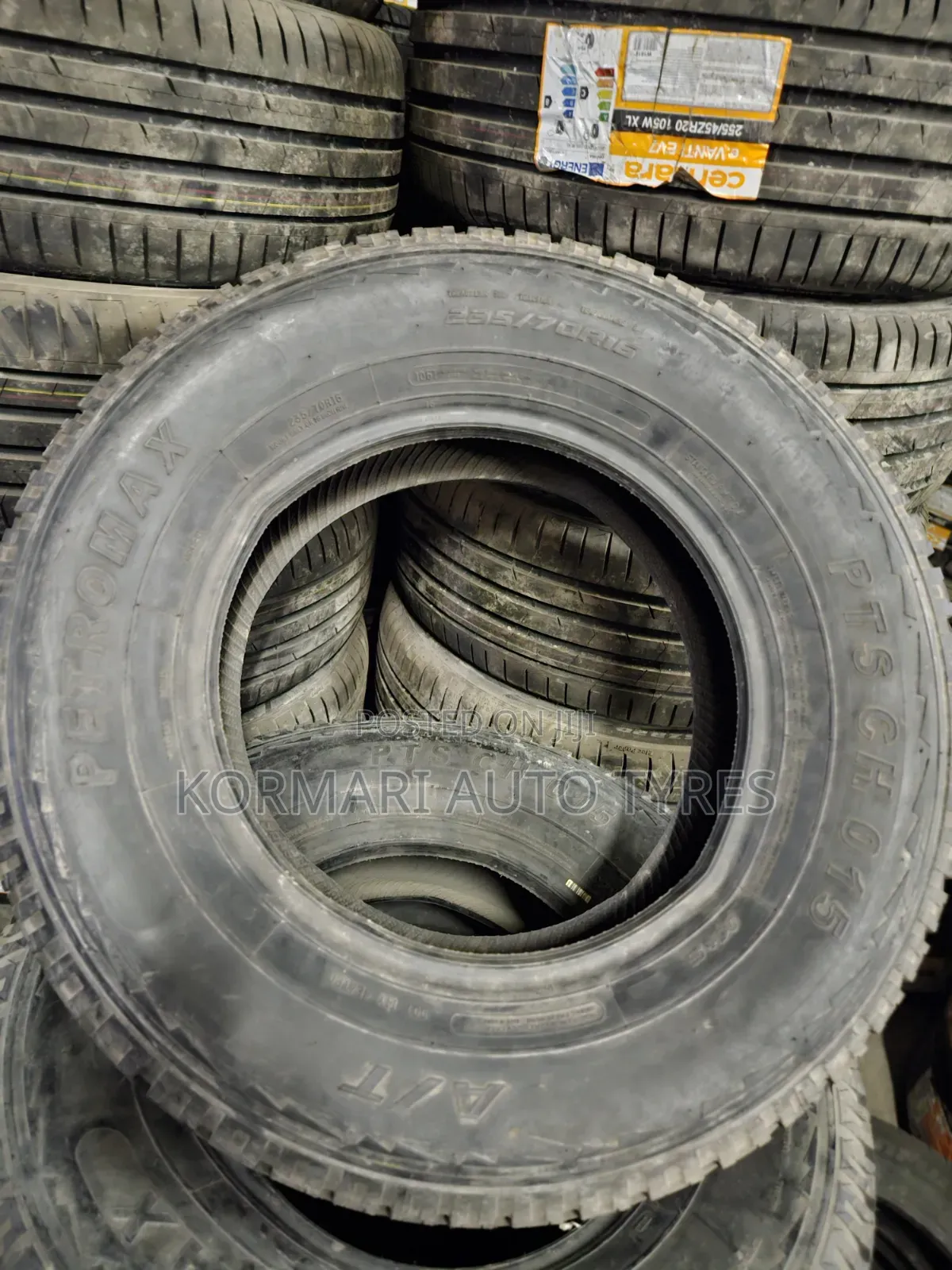 235/70r16 Petromax Tire