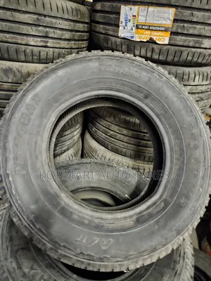 235/70r16 Petromax Tire