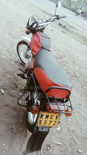Bajaj Boxer 100 2020 Red