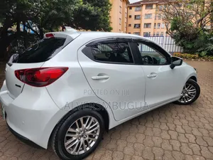 Mazda 2 2019 Gray