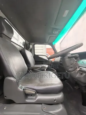 Mitsubishi FH215 Enclosed Body