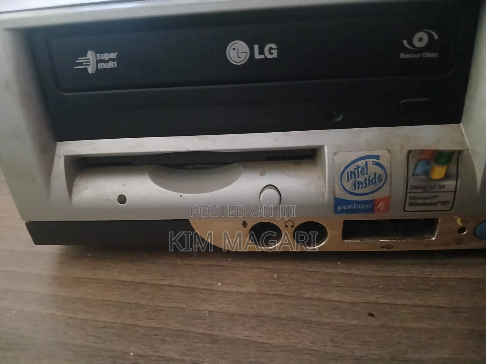 Desktop Computer Microsoft 4GB Intel Pentium HDD 128GB
