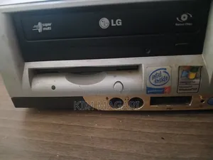 Desktop Computer Microsoft 4GB Intel Pentium HDD 128GB