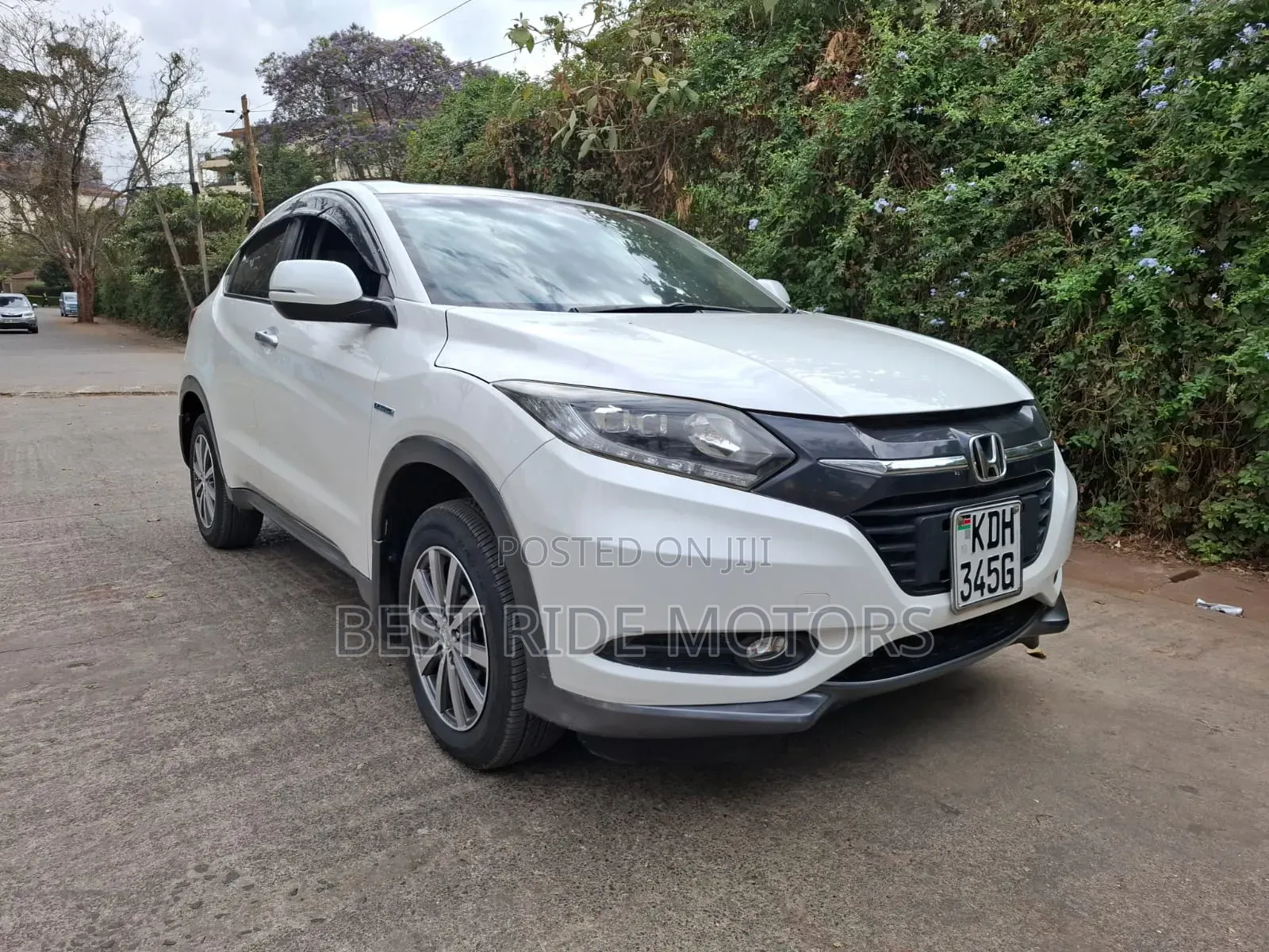 Honda Vezel 1.5 Hybrid 2WD 2015 White