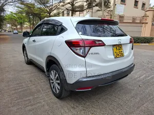 Honda Vezel 1.5 Hybrid 2WD 2015 White