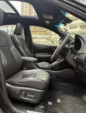 Toyota Harrier 2.0 2019 Black