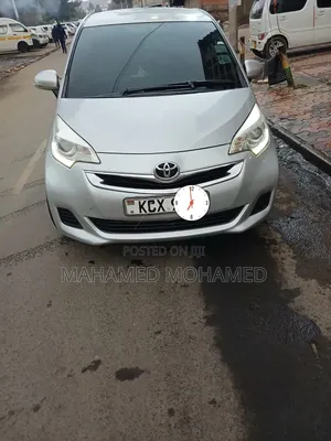 Toyota Ractis 2014 Silver