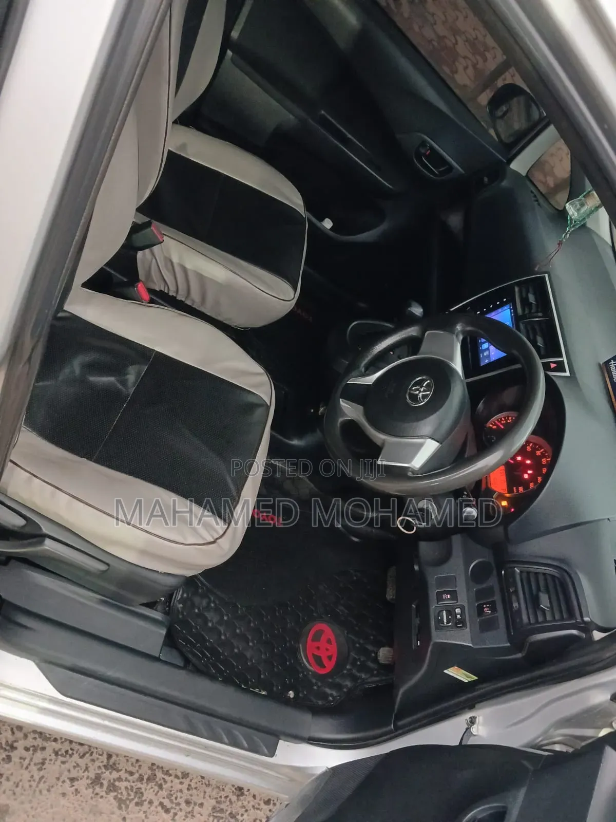 Toyota Ractis 2014 Silver