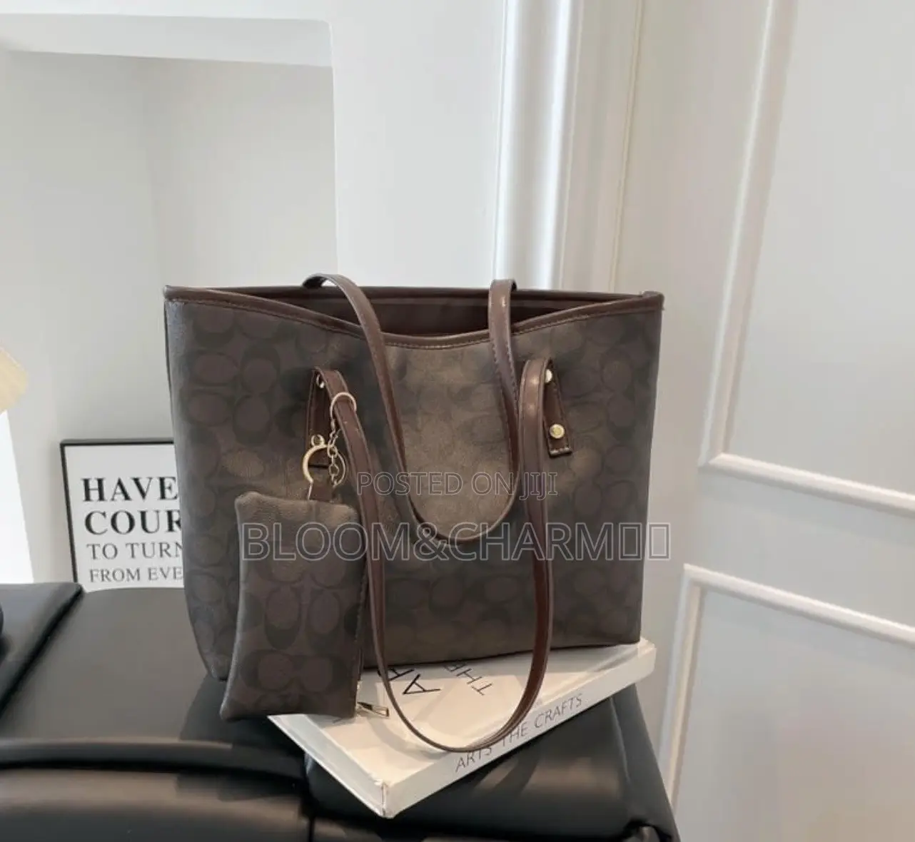 Aesthetic Women Tote Bags
