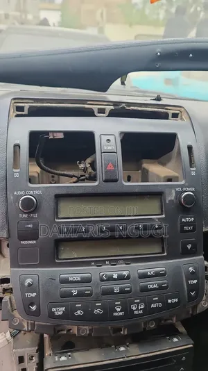 Crown 2010 Radio