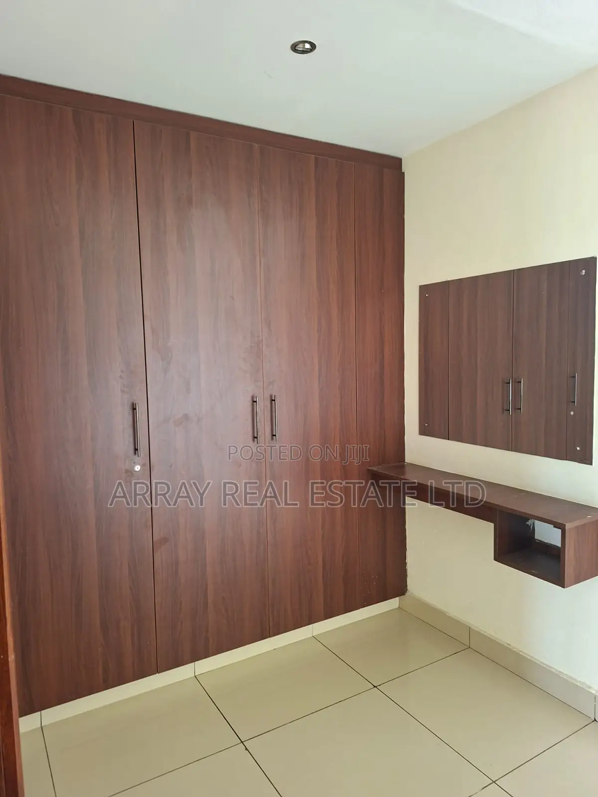 3bdrm Apartment in Raphta Road Area for sale
